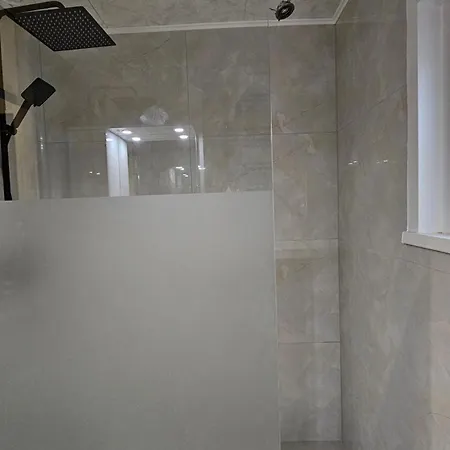 Sewdien's Beverwaard Apartament *