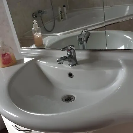 Sewdien's Beverwaard Apartment *